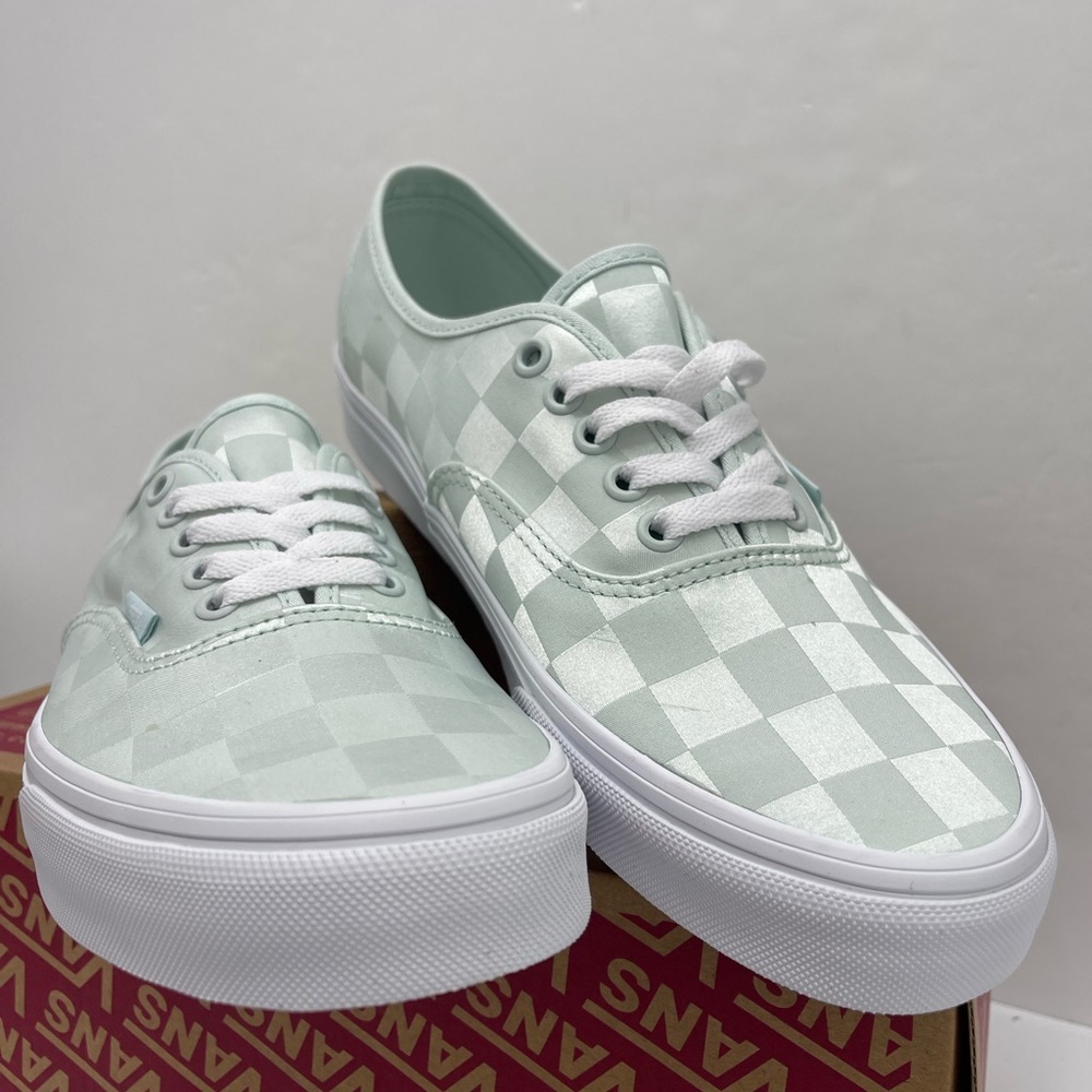 Vans Men’s Authentic
Satin Checkerboard Spa BI Sneakers
VN000D6G887 - Picture 4 of 16